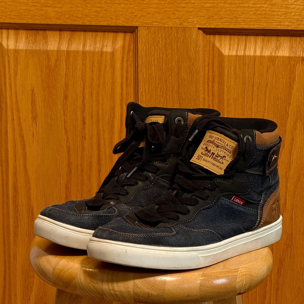 Levi's 501 Denim High-Top Sneakers for Casual Style